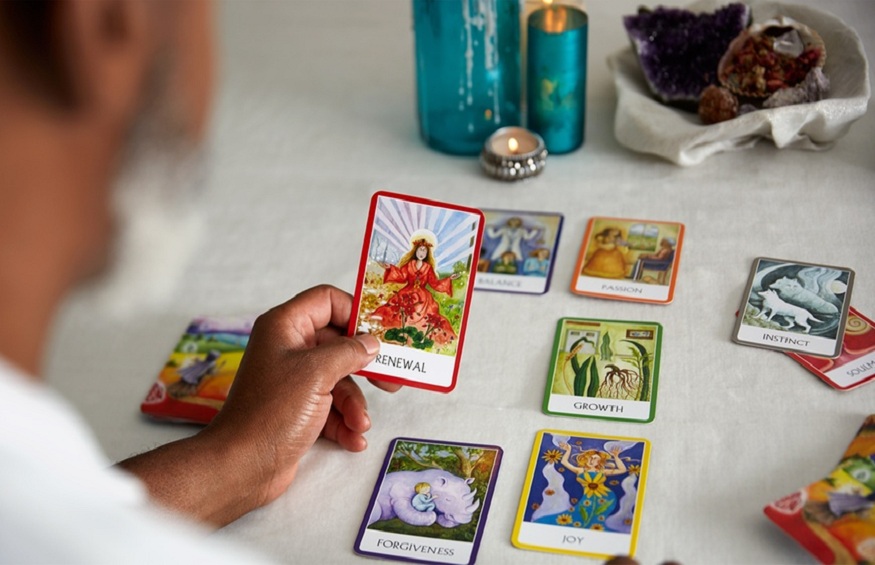 Tarot Card Reading Before Getting Services 